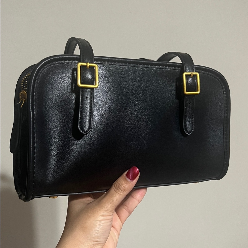 Shoulder Bag - Picture 3 of 8